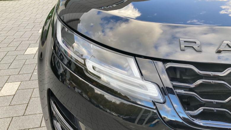 Land Rover Range Rover Evoque 1.5 P300e R-Dynamic SE 5dr Auto Hatchback